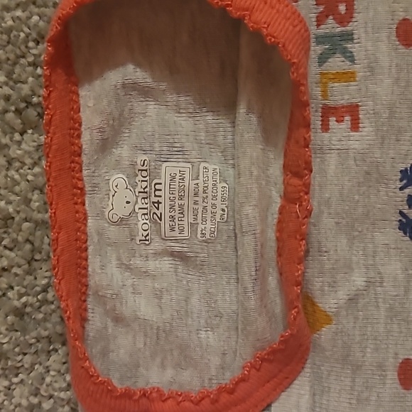 24 M Santa Pjs - Picture 3 of 3